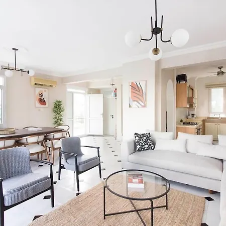 Spacious Exquisite 5br With Private Pool * Айвалык