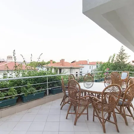 Spacious Exquisite 5br With Private Pool * Айвалык