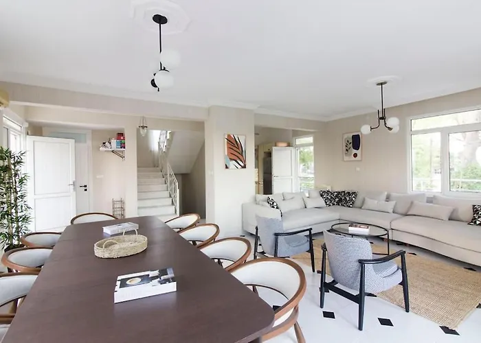 Spacious Exquisite 5br With Private Pool ヴィラ