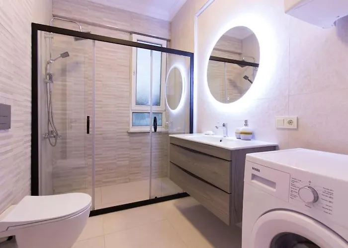 Spacious Exquisite 5br With Private Pool Ayvalı