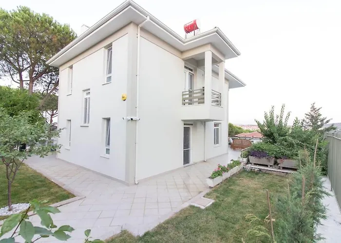 Spacious Exquisite 5br With Private Pool Ayvalı