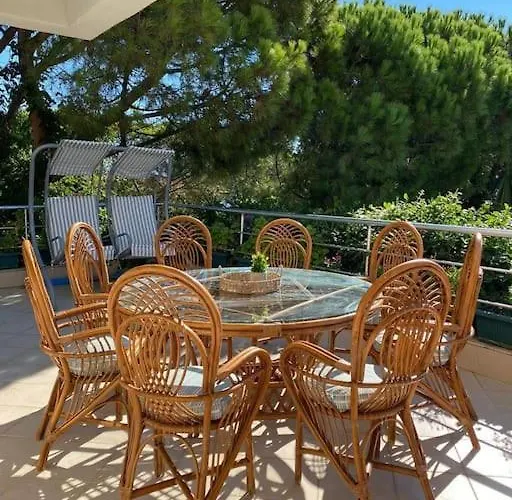 Spacious Exquisite 5br With Private Pool Ayvalı