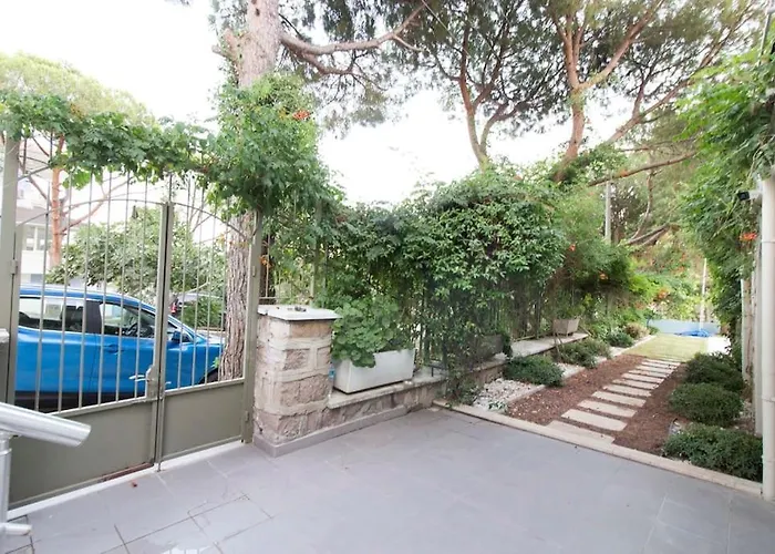 ヴィラ Spacious Exquisite 5br With Private Pool