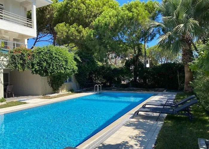 Spacious Exquisite 5br With Private Pool Villa Ayvalik